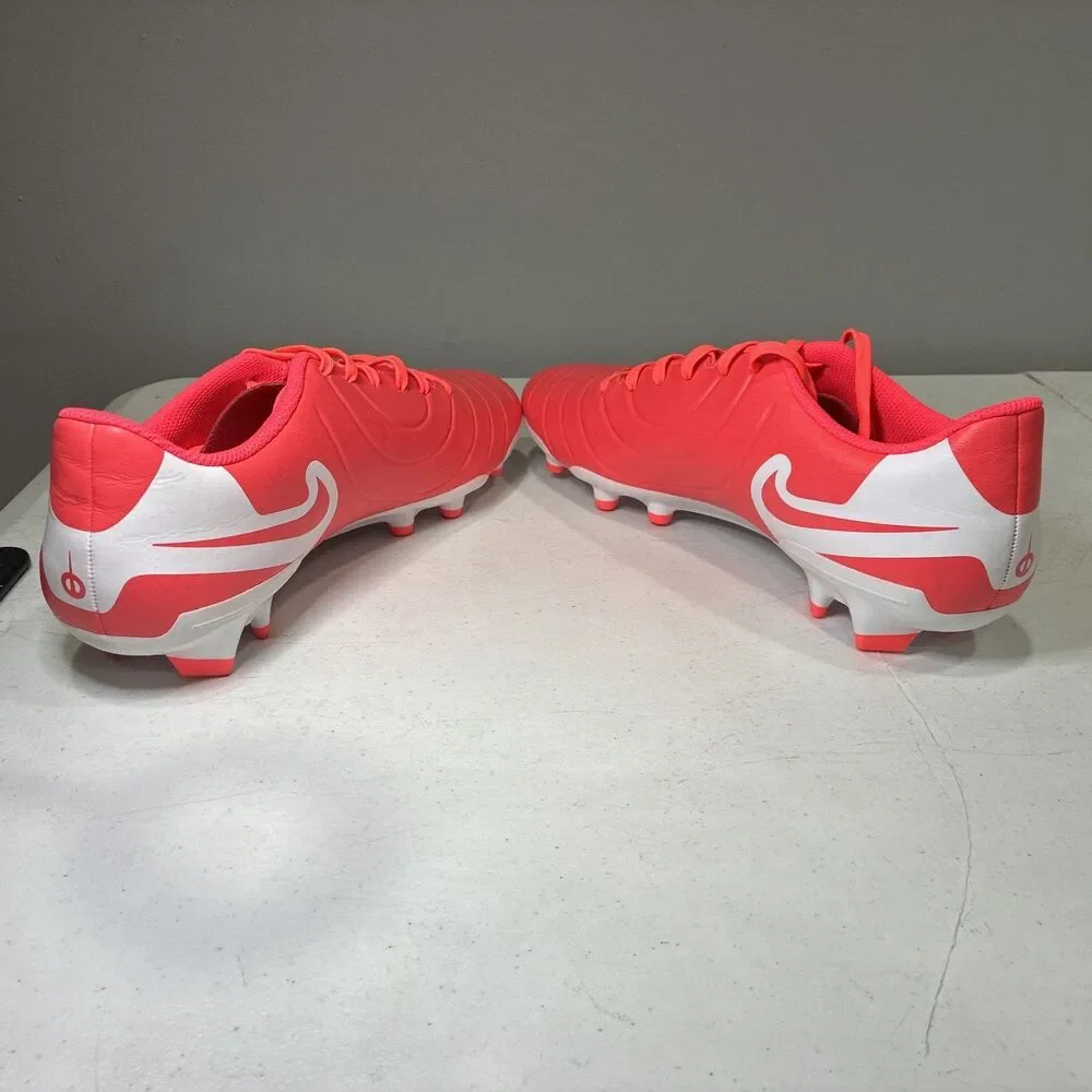 Nike legend 10